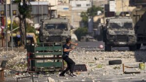 Israeli Troops Kill 3 Palestinians Health Officials