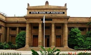 Pakistan's Central Bank Holds Key Interest Rate Unchanged at 22 Percent