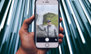 Google's AI-Powered Photo Editing Tools Spark Debate Over Reality in Photography