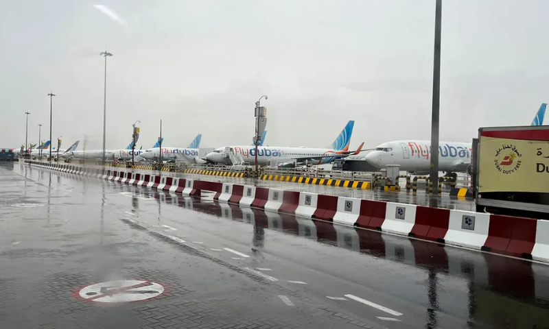 Heavy Downpour Disrupts Flights at Dubai Airport