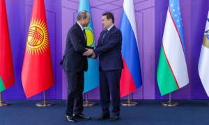 Kazakhstan and Uzbekistan Prime Ministers Discuss Water Cooperation, Economic Ties