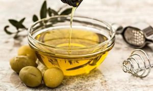 Olive Oil, Tonic, Health, Healthy, Healthier Life, Gold, Fats, Cleveland Clinic, Clinic, Dementia, Constipation, Harvard, Diet, Cold, Oil