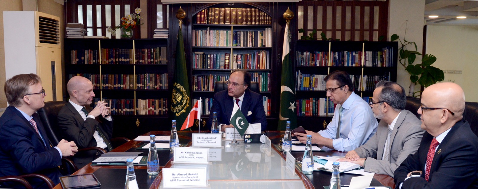 Finance Minister Meets with APM Terminals Team to Discuss Operations in Pakistan 2