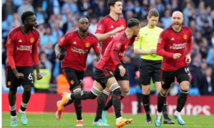 Manchester United Narrowly Defeat Coventry in Penalty Shootout