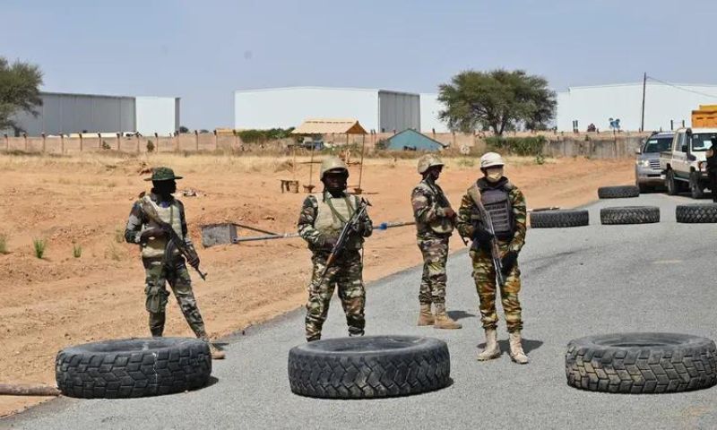 Niger, Air Strikes, Blast, Soldiers, Army, Defense Ministry, Mali, Burkina Faso, Nigerien,