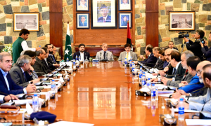 Pakistan Business Community Advises PM to Reconcile with Opposition for Economic Stability