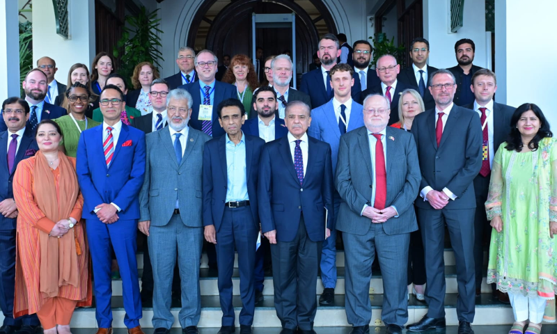 Pakistan Seeks UK Support to Promote Higher Education Improve Quality