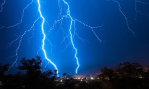 Lightning, Strikes, Lives, Punjab, Balochistan,