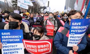 South Korea, striking doctors, walkout, medical school enrollment, trainee doctors, protest, medical professionals,