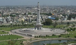 Heatwave Grips Punjab Temperature to Hit 40°C in Lahore (1)