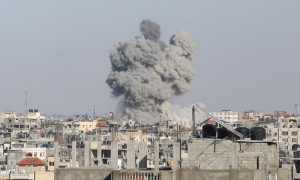 Israel Pounds Rafah's Residential Homes Despite Hamas Agreed to Gaza Truce Proposal