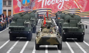 Putin Warns of Nuclear Alert Amid Victory Day Parade in Moscow